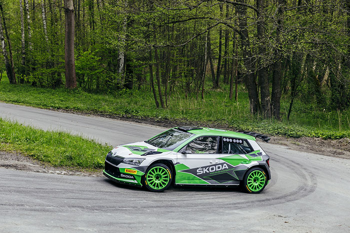 新闻图片6：斯柯达FABIA Rally2 evo (2019).jpg